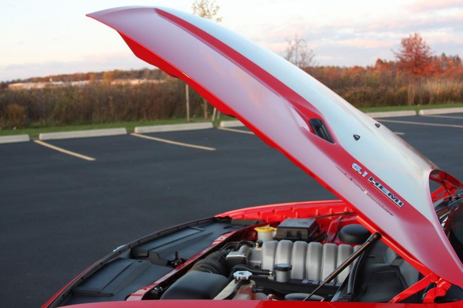  Dodge Challenger SRT8 2008 года  (фото 322 из 356)